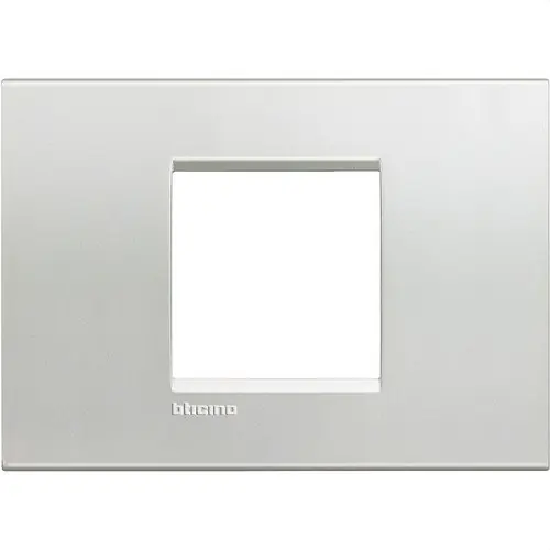 PLACA CON 2 MÓDULOS CENTRADOS EN COLOR PLATA Comprar En Línea