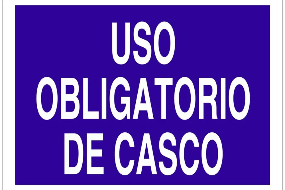 Precio Económico SEÑAL POLIESTIRENO 420X297 Uso obligatorio de casco